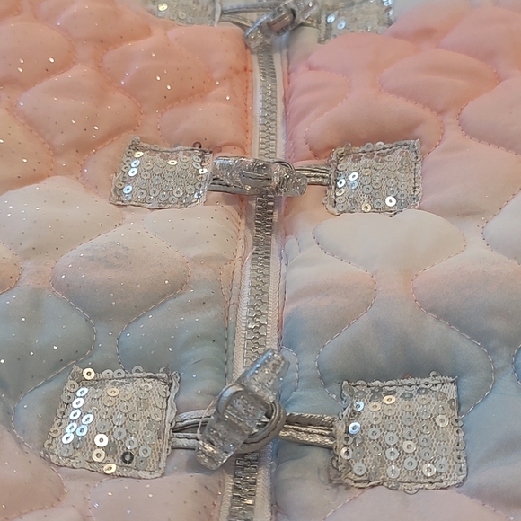 Little Lass sparkly winter vest Size 5 - Picture 4 of 5